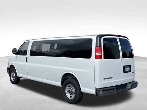 Certified 2025 GMC Savana 3500 LT w/ LT Preferred Equipment Group image 4