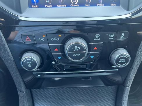 Used 2014 Chrysler 300 S AWD/4WD image 37