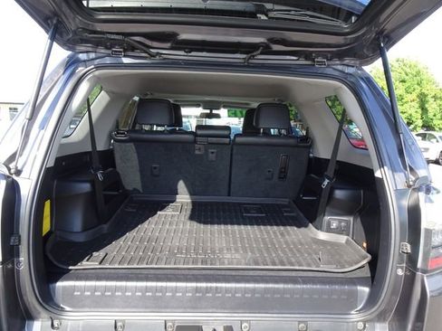Used 2016 Toyota 4Runner Limited AWD/4WD image 31