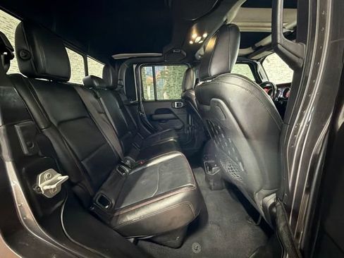 Used 2020 Jeep Gladiator Rubicon AWD/4WD image 12