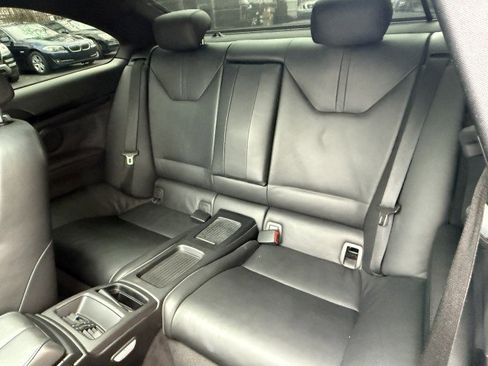 Used 2012 BMW M3 Coupe w/ Premium Pkg image 8