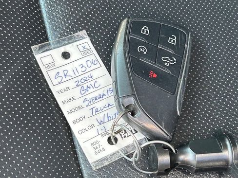 Used 2024 GMC Sierra 1500 SLT AWD/4WD image 51