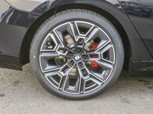 Used 2026 BMW 530i w/ M Sport Package RWD image 8