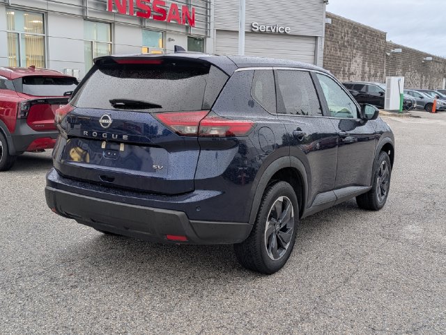 Used 2024 Nissan Rogue SV FWD image 3