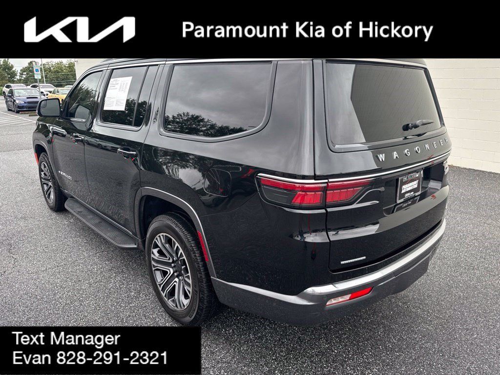 Used 2022 Jeep Wagoneer Series III AWD/4WD image 5