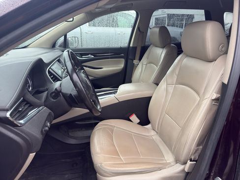 Used 2019 Buick Enclave Essence w/ Trailering Package, 5000 lbs. AWD/4WD image 4