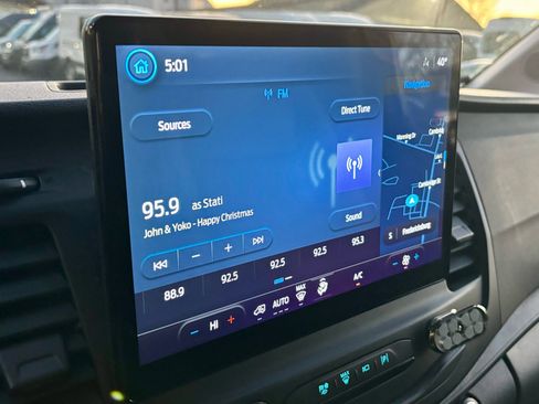 Used 2022 Ford Transit 150 Low Roof AWD image 7