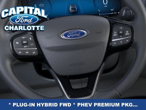 New 2025 Ford Escape SE w/ PHEV Premium Package image 13