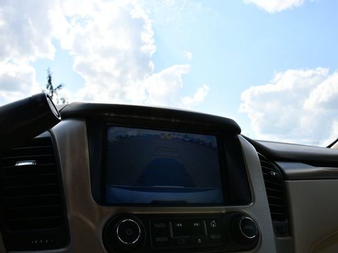 Used 2019 GMC Yukon XL Denali w/ Denali Ultimate Package AWD/4WD image 18