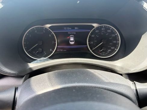 Used 2024 Nissan Sentra SV FWD image 13