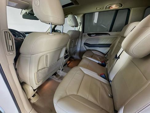 Used 2016 Mercedes-Benz GL 450 4MATIC image 24