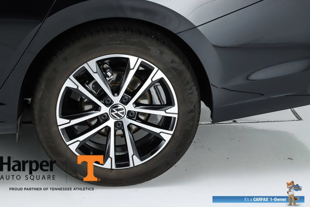 Used 2025 Volkswagen Jetta Sport FWD image 6