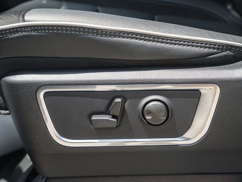 New 2026 RAM 1500 Laramie AWD/4WD image 43