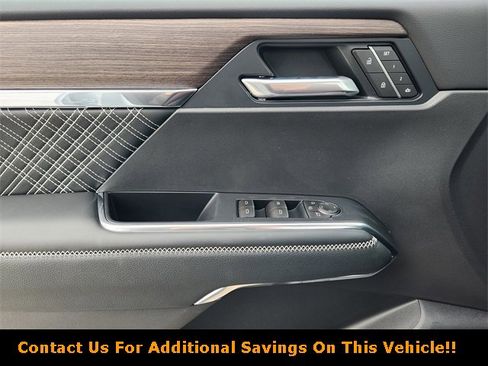 New 2026 GMC Acadia Denali w/ Super Cruise Package image 17