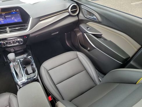 Certified 2024 Chevrolet Trax ACTIV w/ Sunroof Package FWD image 12