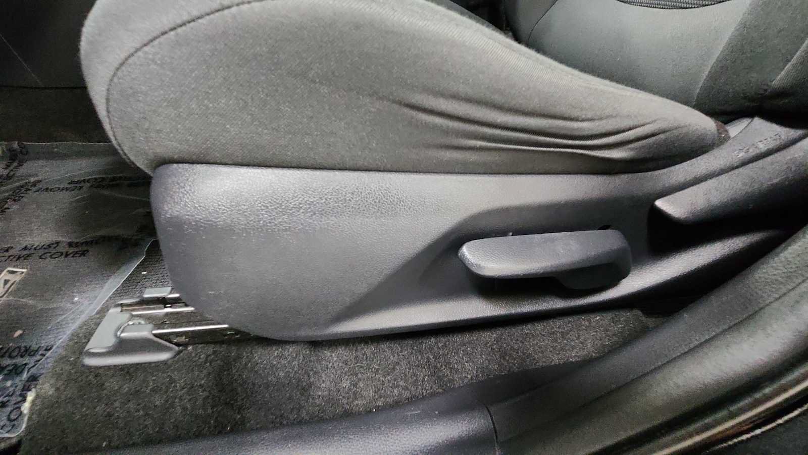 Certified 2019 Toyota RAV4 LE w/ Carpet Mat Package AWD/4WD image 14