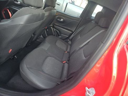 Used 2019 Jeep Renegade Trailhawk w/ Cold Weather Group II image 12