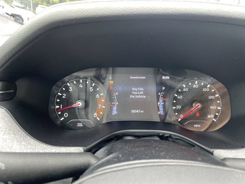 Used 2024 Jeep Compass Latitude AWD/4WD image 17