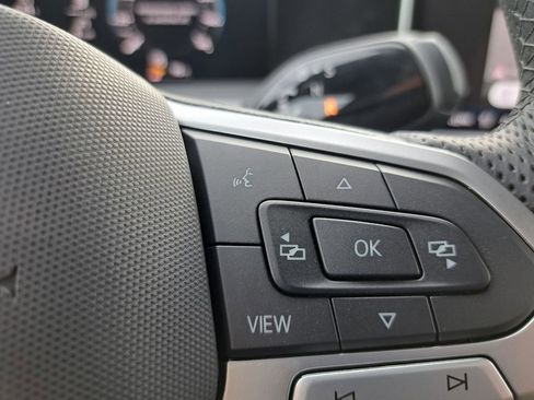 New 2026 Volkswagen Tiguan SE R-Line image 12