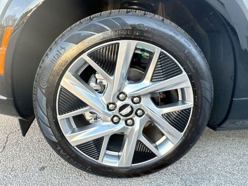 Used 2025 Cadillac Optiq Luxury 1 AWD/4WD image 12