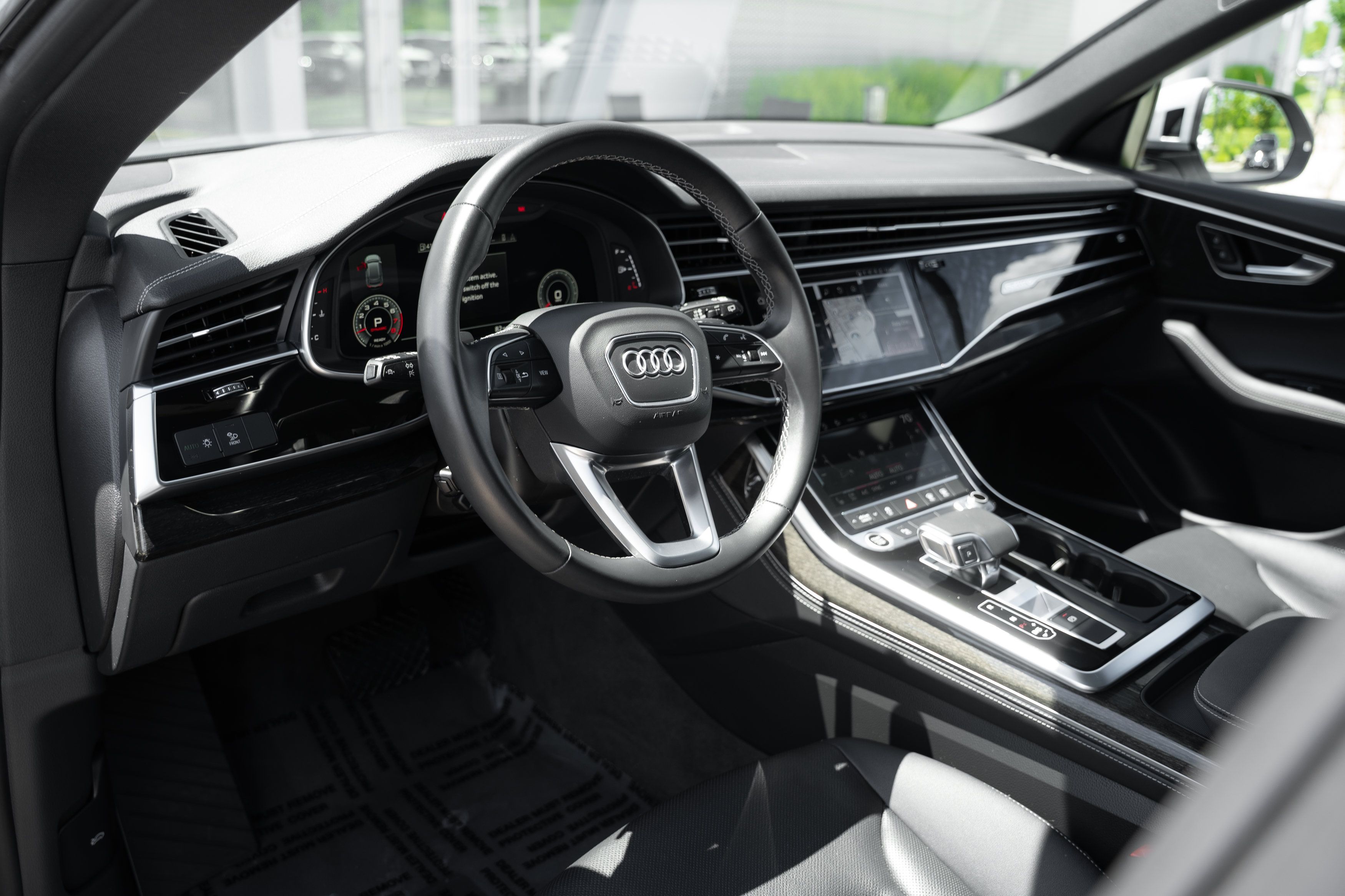 Certified 2025 Audi Q8 Premium Plus w/ Premium Plus Package AWD/4WD image 10