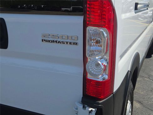 Used 2023 RAM ProMaster 2500 FWD image 15