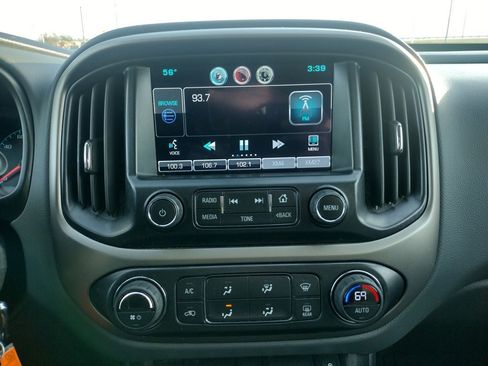 Used 2015 Chevrolet Colorado Z71 image 25