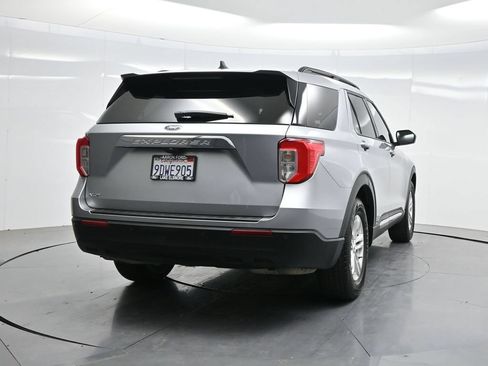 Used 2022 Ford Explorer XLT RWD image 37
