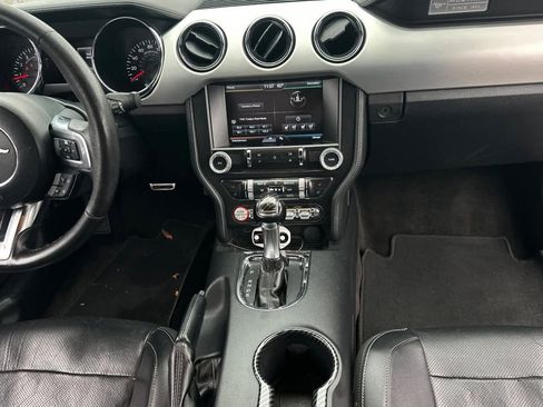 Used 2015 Ford Mustang Premium image 4