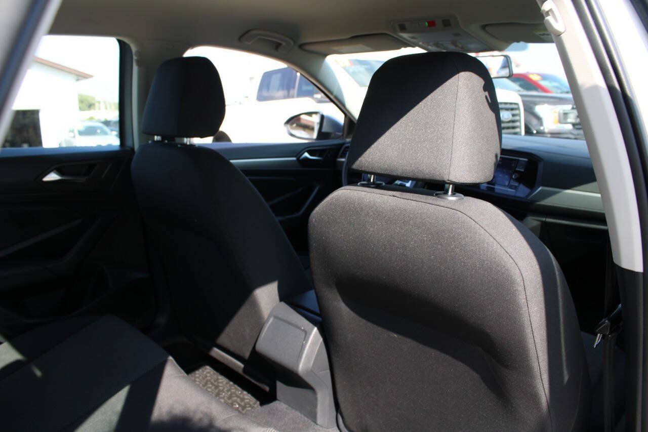 Used 2021 Volkswagen Jetta R-Line FWD image 10