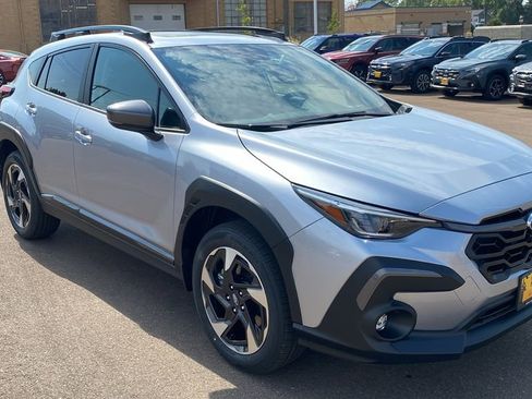 Used 2025 Subaru Crosstrek 2.5i Limited w/ Crosstrek Mirror Package image 3