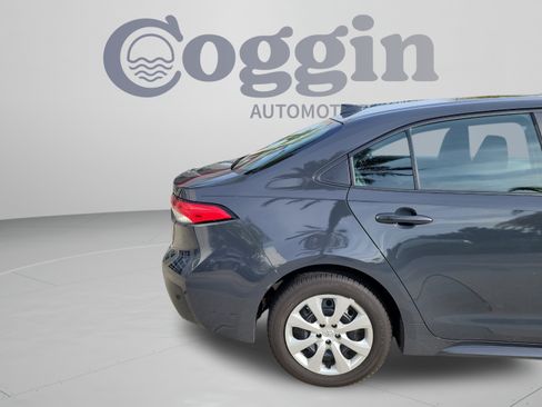 Used 2024 Toyota Corolla LE FWD image 27