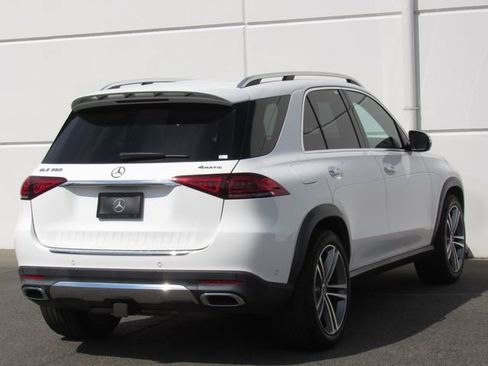 Certified 2022 Mercedes-Benz GLE 350 4MATIC w/ Premium Package image 5