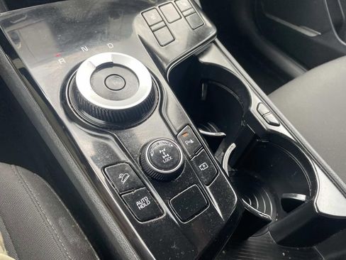 Used 2023 Kia Sportage LX AWD/4WD image 23
