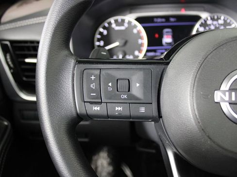 Certified 2023 Nissan Rogue SV image 24