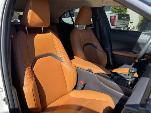 Used 2021 Lexus UX 200 w/ Accessory Package (Z2) image 23