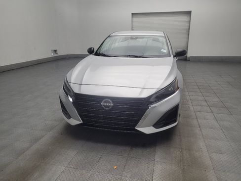 Used 2024 Nissan Altima 2.5 SV FWD image 15