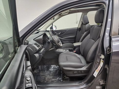 Used 2019 Subaru Forester Premium w/ All-Weather Package AWD/4WD image 12