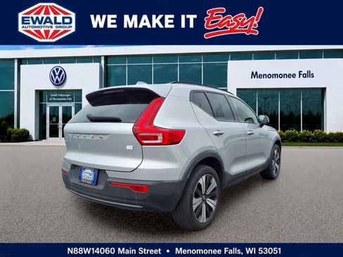 Used 2023 Volvo XC40 Recharge Plus AWD/4WD image 7