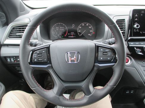 Used 2025 Honda Odyssey Sport-L image 24
