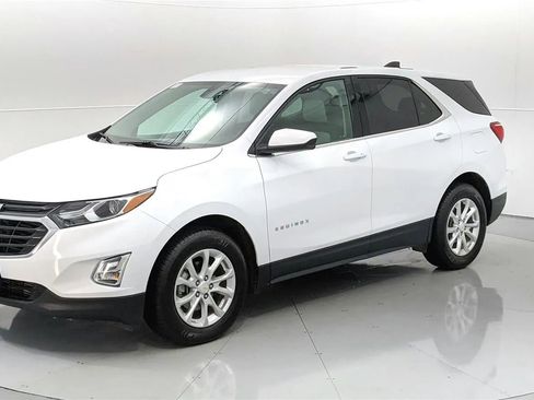 Used 2019 Chevrolet Equinox LT image 3