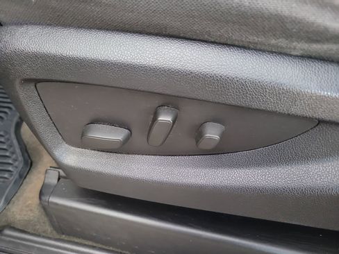 Used 2015 Chevrolet Silverado 2500 LT w/ LT Convenience Package image 16