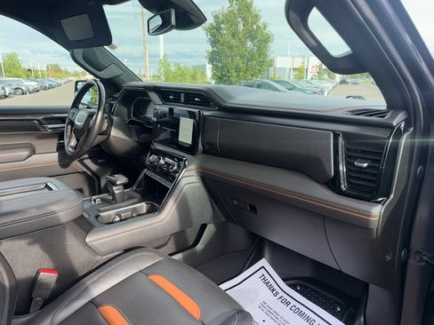 Used 2022 GMC Sierra 1500 AT4 AWD/4WD image 13
