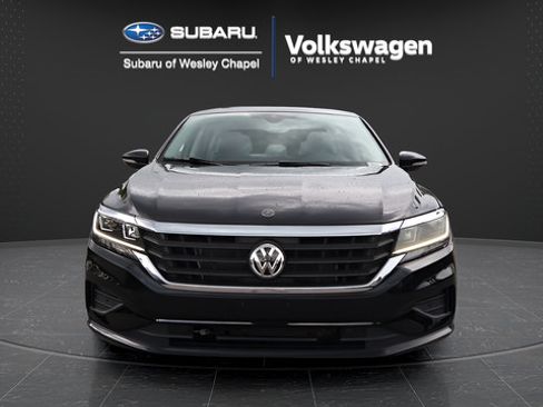 Used 2020 Volkswagen Passat 2.0T SEL FWD image 3