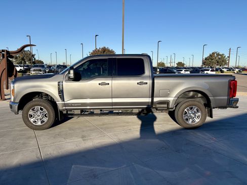 Used 2025 Ford F250 XLT w/ FX4 Off-Road Package image 2