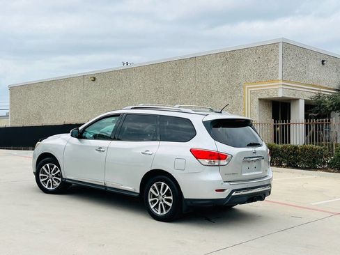 Used 2014 Nissan Pathfinder SL w/ SL Premium Package image 6