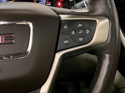 Used 2018 GMC Acadia Denali w/ Technology Package image 21