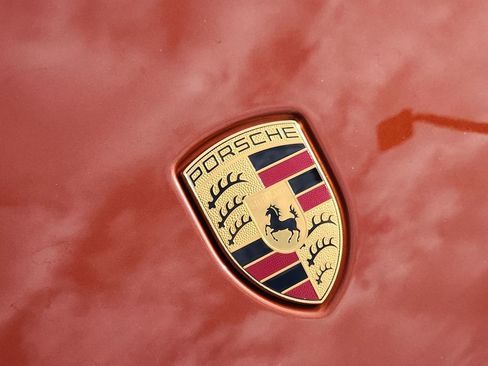 Certified 2025 Porsche Macan Turbo image 30