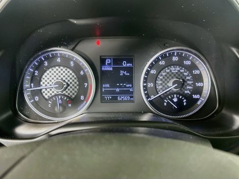 Used 2019 Hyundai Elantra SE w/ Cargo Package FWD image 18