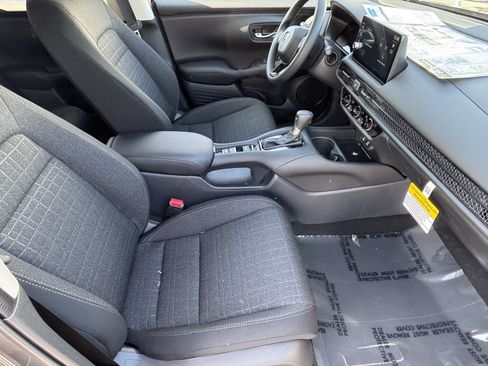 New 2027 Honda HR-V LX image 9